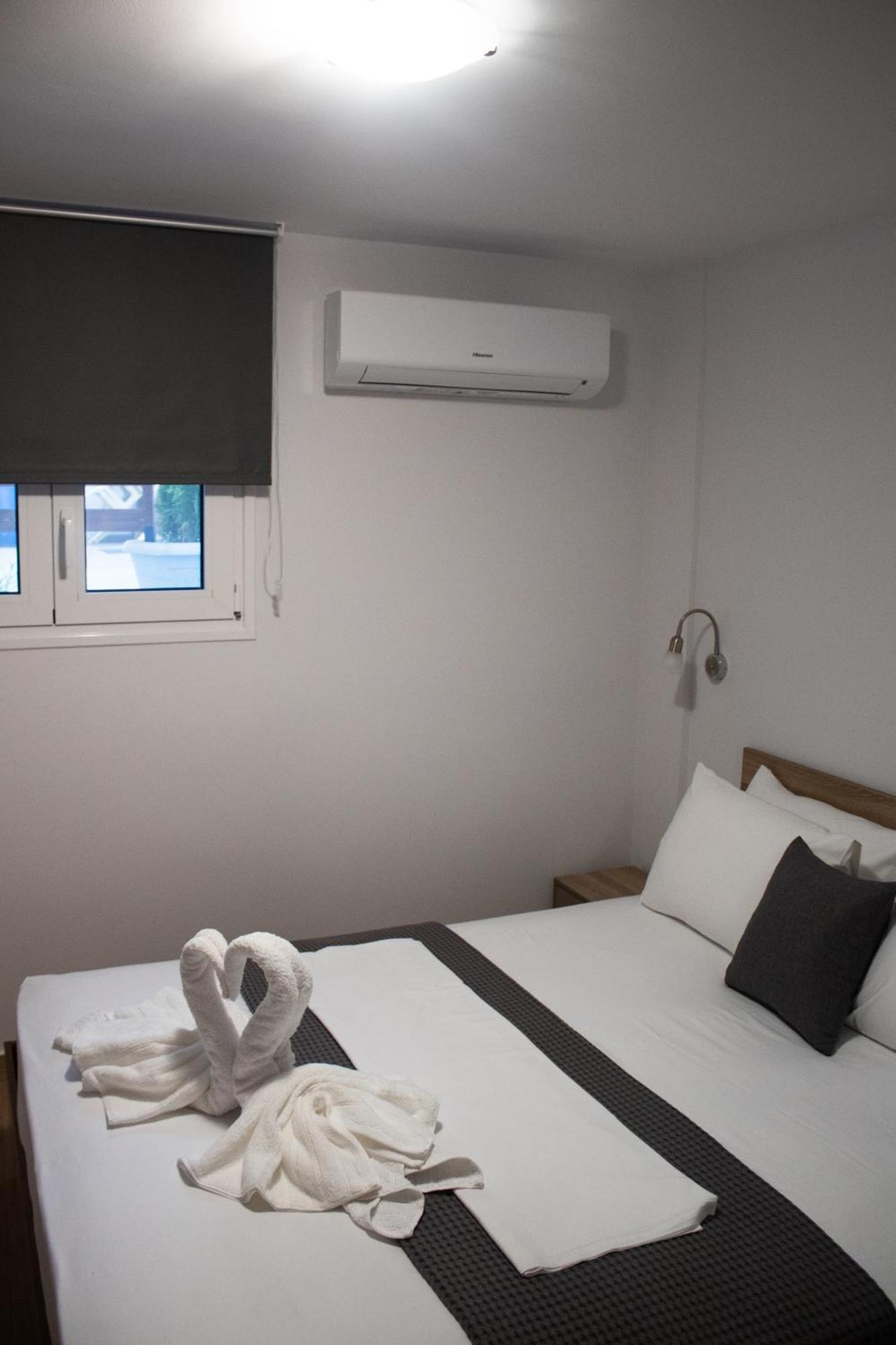 Giakost Apartments V Near Airport Artemi Extérieur photo